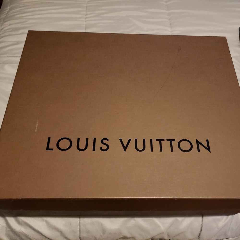 Louis Vuitton keep all 55